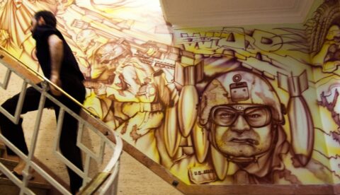 هنر خیابانی سفارت امریکا در تهران